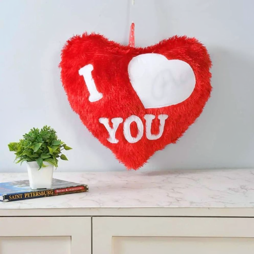 SMR Kart Fur Heart Cushion (20 × 20 cm, Red)